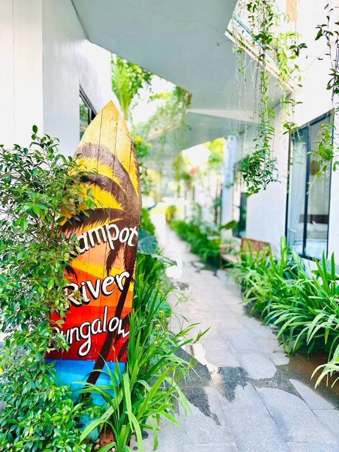 Kampot River Bungalow By Mama Hotel ภายนอก รูปภาพ