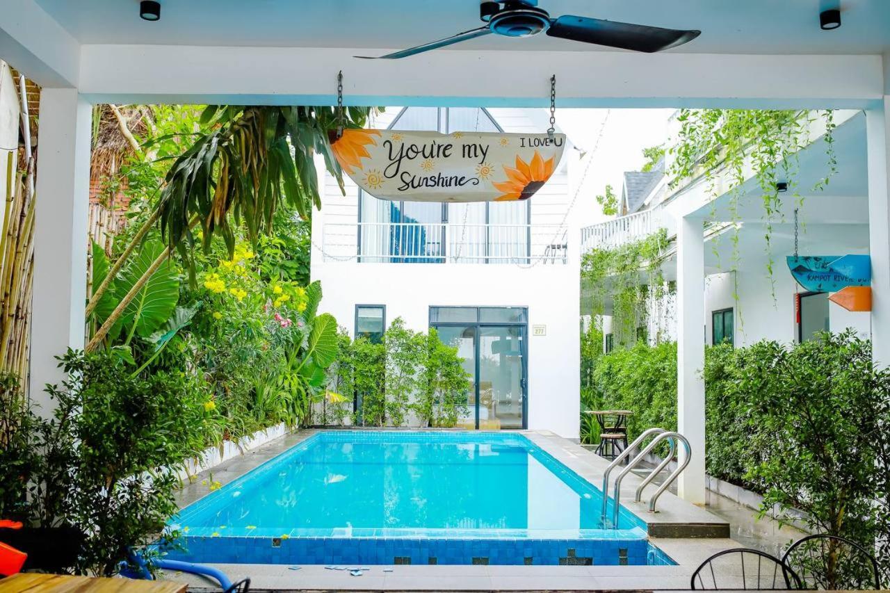Kampot River Bungalow By Mama Hotel ภายนอก รูปภาพ